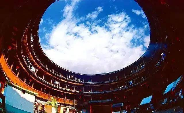 星空·综合体育|
中国传统修建这么多 怎样分辨中国各式传统修建(图8)